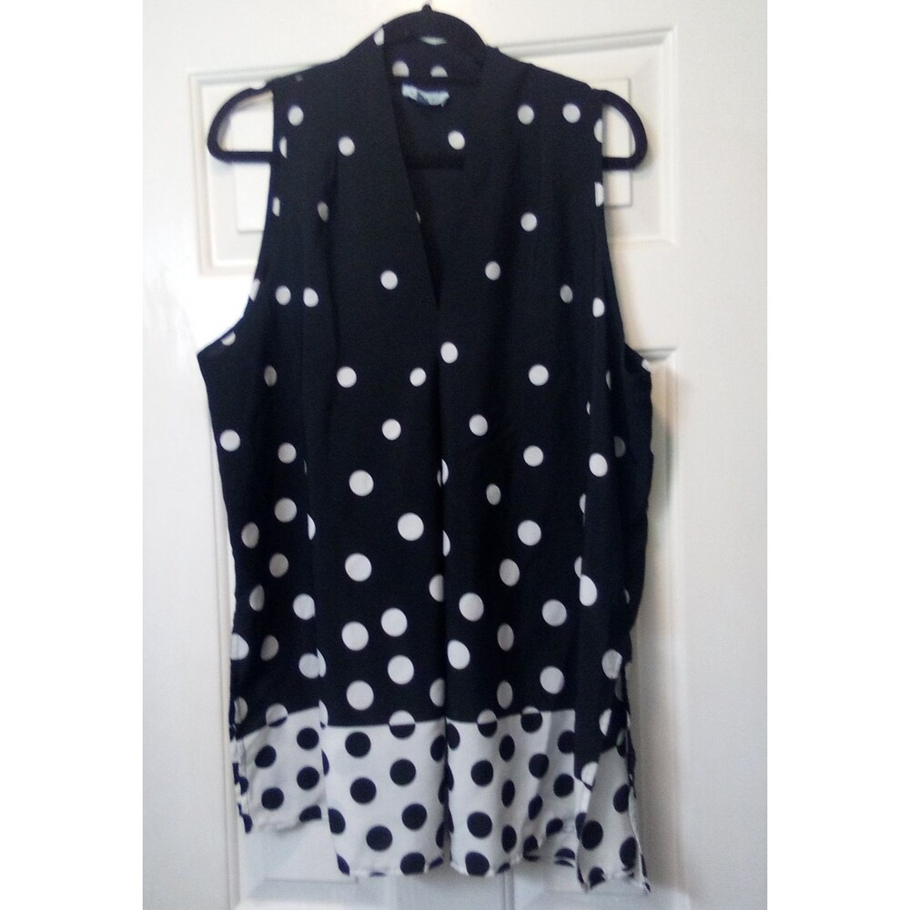 Floral & Ivy Womens Plus Size XXL Sleeveless V-Neck Polka Dot High-Low Blouse